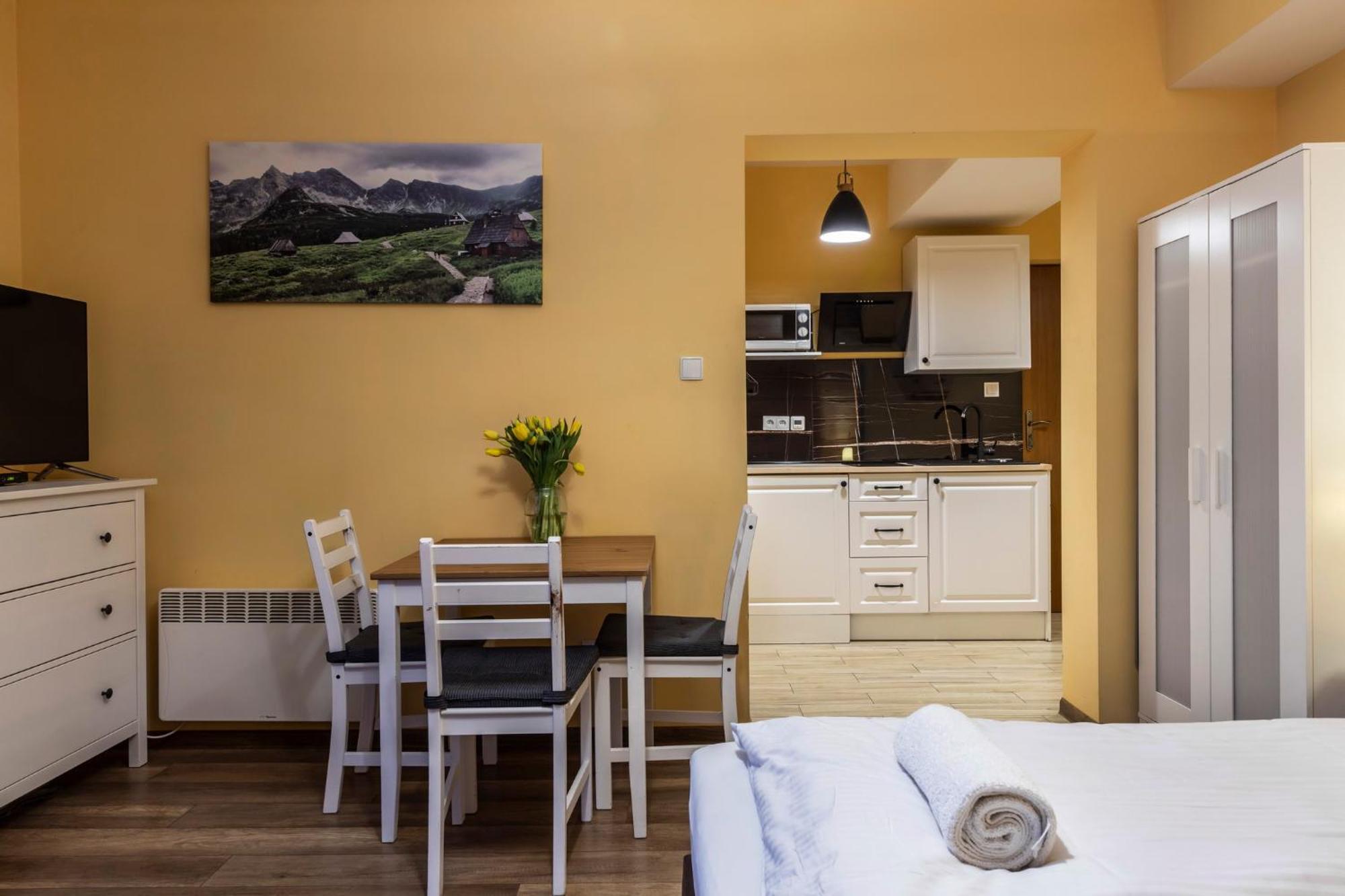 Udanypobyt Apartamenty Przy Dolinach A I B Koscielisko Ngoại thất bức ảnh