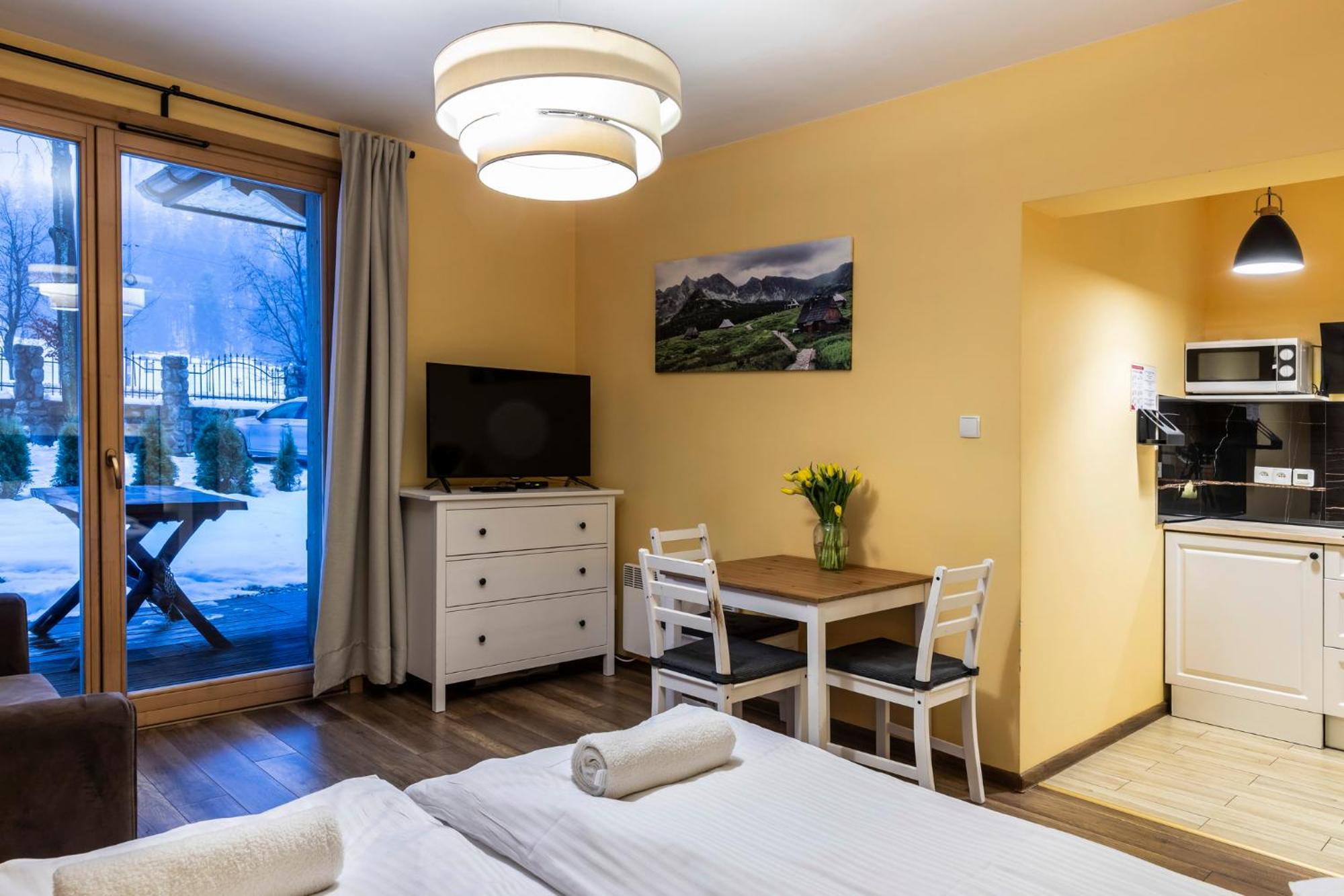 Udanypobyt Apartamenty Przy Dolinach A I B Koscielisko Ngoại thất bức ảnh